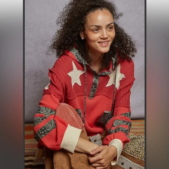 Last 1️⃣ POL. Candy Red Star Patchwork Thermal Hoodie - Picture 2 of 6